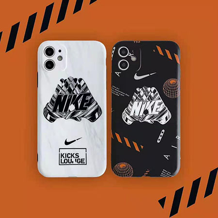 Nike iphone12人気カバー