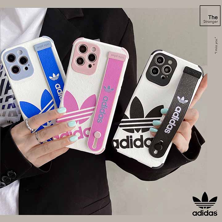 芸能人愛用 ケース iPhone 12 adidas
