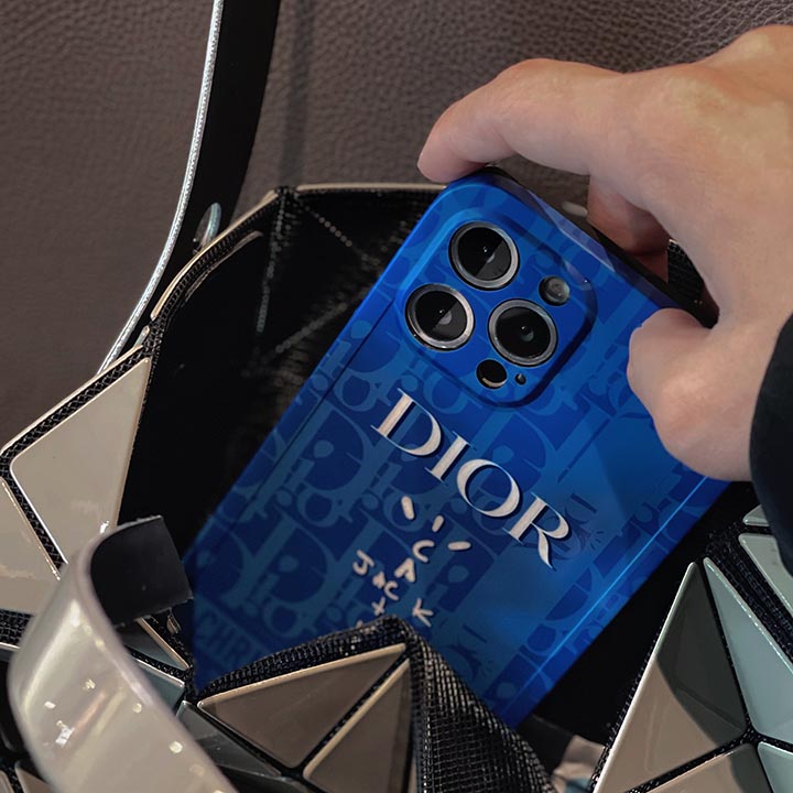 Dior iphone12promax光沢感カバー